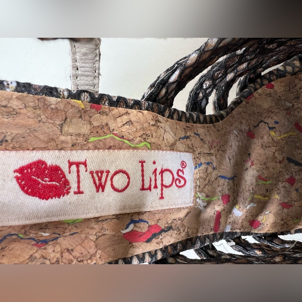 Two Lips Wedges - Picture 5 of 7